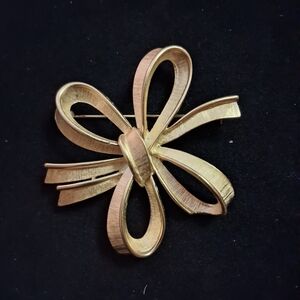 Monet Elegant Gold Bow Brooch